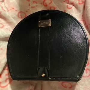 nicole miller makeup case